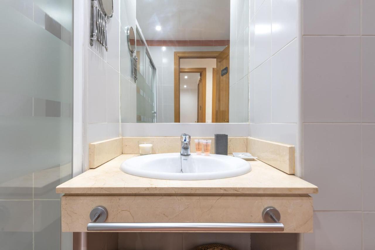2 Bedrooms 2 Bathrooms Furnished - Malsana - With Pool - Mintystay Madrid Exterior foto